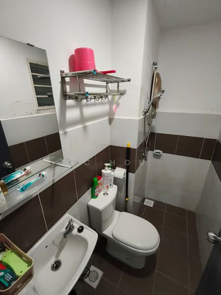Apartment for Sale at Residensi Hijauan Lumayan - TC Hou - Bathroom - PropertyGuru.com.my