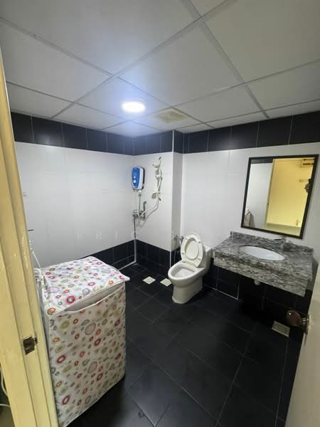 Service Residence for Rent at Tiara Desaru Seaview Residence - Eric Seah - Bathroom - PropertyGuru.com.my