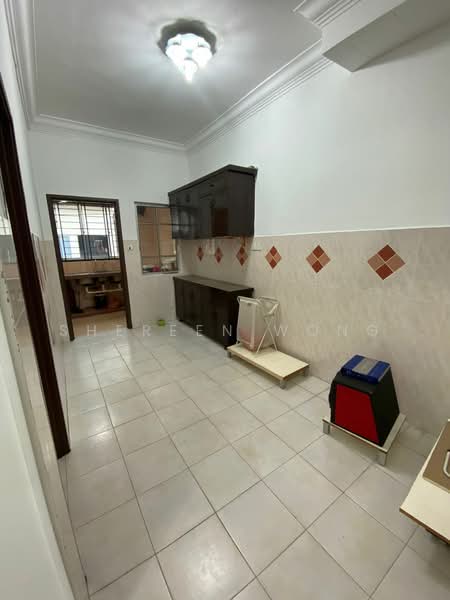 2-storey Terraced House for Rent in Taman Setia Indah (Tebrau) - Shereen Wong - Kitchen - PropertyGuru.com.my