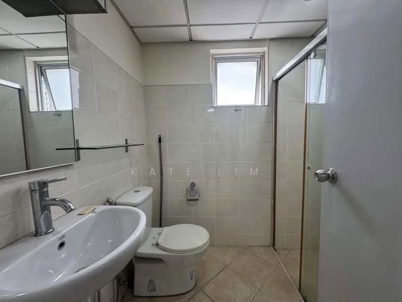 Kiara Designer Suites untuk Untuk Disewa - RM 2,900 /bulan, Mac 2026 - Bathroom - PropertyGuru.com.my