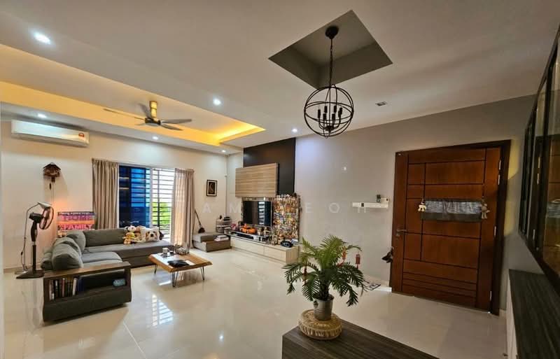 Semi-Detached House for Sale in Gelugor (Penang) - Sam Yeoh - Living Room - PropertyGuru.com.my