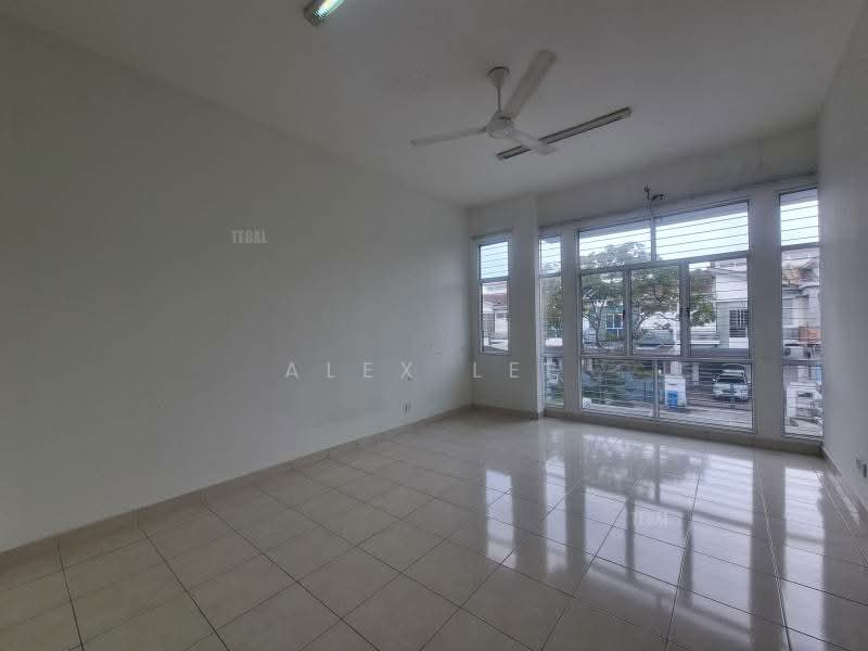 Rumah Teres 2 Tingkat untuk Dijual di Setia Alam (Selangor) - Alex Lee - Living Room - PropertyGuru.com.my