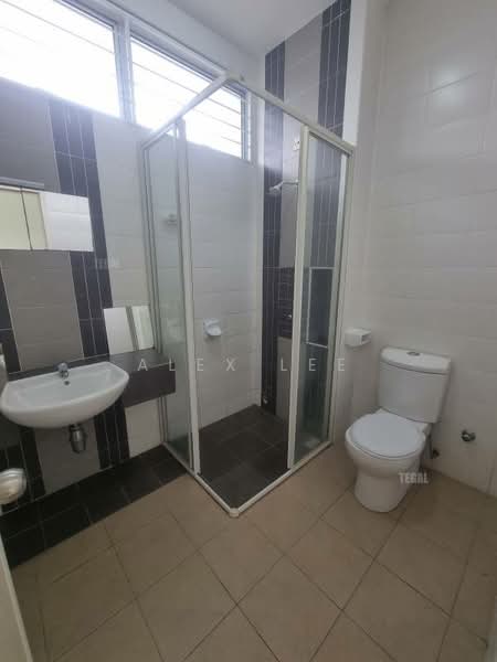 Rumah Teres 2 Tingkat untuk Dijual di Setia Alam (Selangor) - Alex Lee - Bathroom - PropertyGuru.com.my
