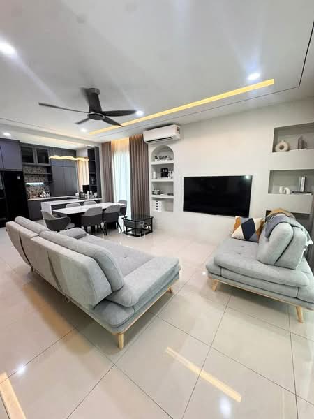 3-storey Terraced House for Rent in Cyberjaya (Selangor) - Zarema Kulbuzheva - Living Room - PropertyGuru.com.my