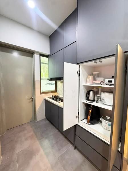 3-storey Terraced House for Rent in Cyberjaya (Selangor) - Zarema Kulbuzheva - Kitchen - PropertyGuru.com.my