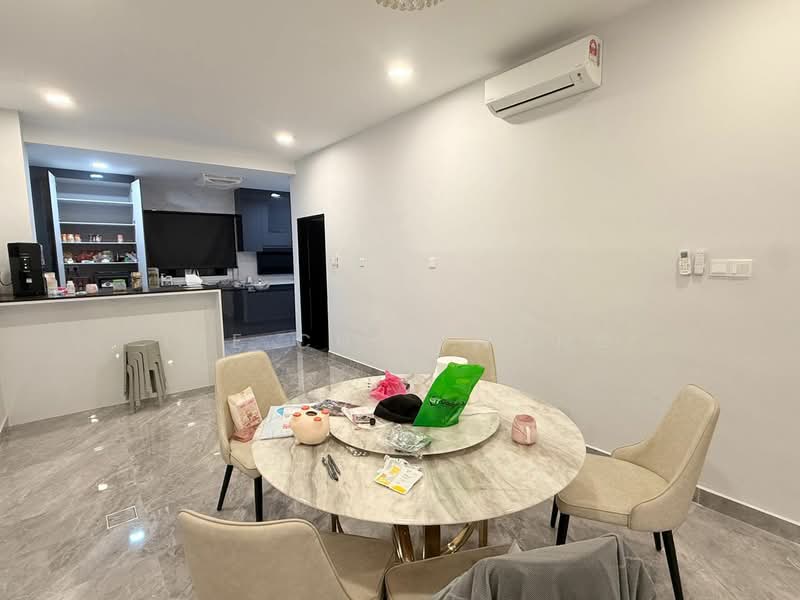 Untuk Dijual - Taman Molek