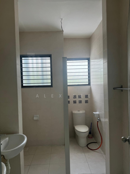 2-storey Terraced House for Sale in Setia Alam (Selangor) - Alex Lee - Bathroom - PropertyGuru.com.my