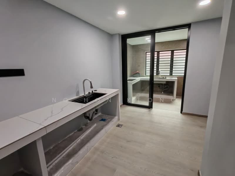 2-storey Terraced House for Sale in Petaling Jaya (Selangor) - Ng Hon Keong - Kitchen - PropertyGuru.com.my