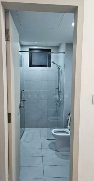 Kondominium untuk Disewa di Waterside Residence - Alex Lim - Bathroom - PropertyGuru.com.my
