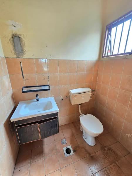 2-storey Terraced House for Sale in Klang (Selangor) - Alex Lee - Bathroom - PropertyGuru.com.my