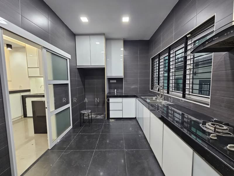 2-storey Terraced House for Rent in Bandar Puteri Puchong (Puchong) - Terrance Leong - Kitchen - PropertyGuru.com.my