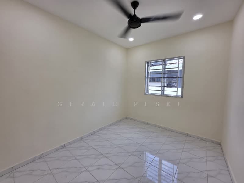 For Sale - TAMAN SEPILAI