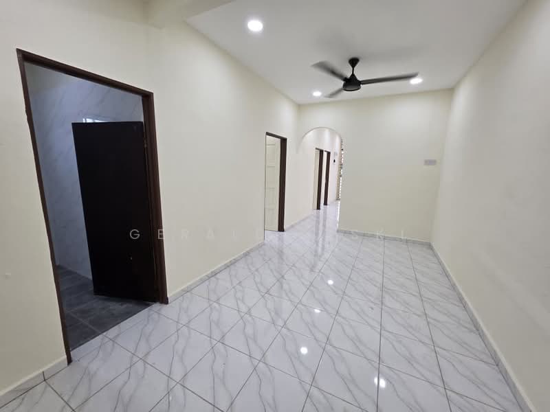 For Sale - TAMAN SEPILAI