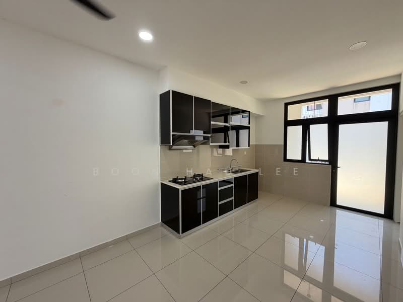 For Sale - Sunway Citrine Lakehomes