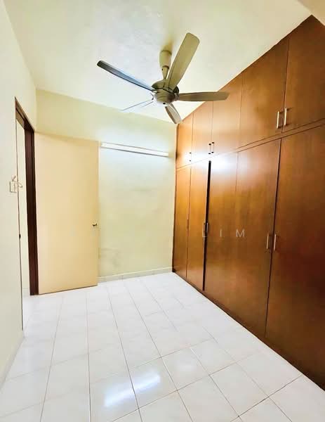 Rumah Teres untuk Dijual di Island Glades (Jelutong) - Kelvin Lim - Bedroom - PropertyGuru.com.my