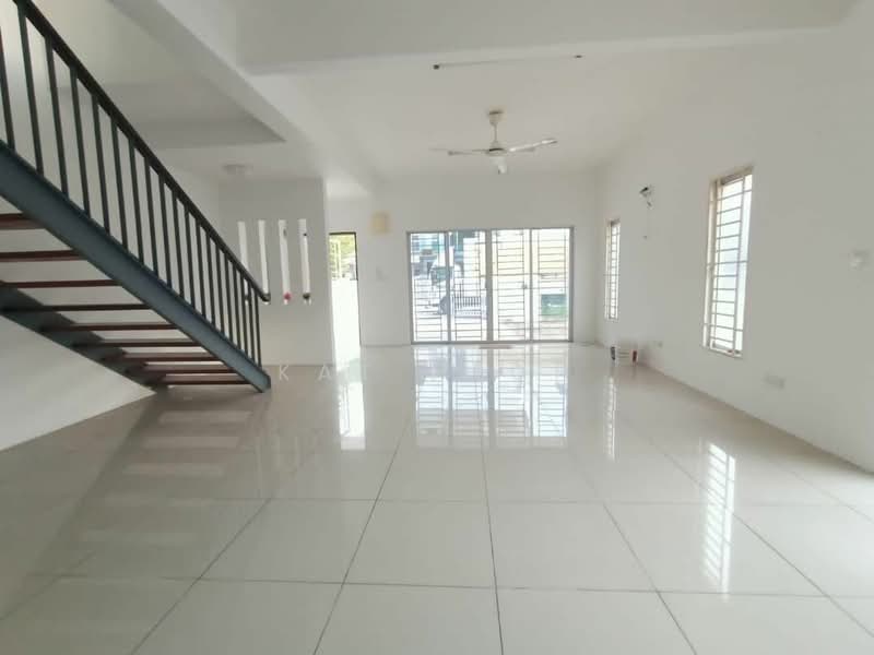 2-storey Terraced House for Sale in Kuala Selangor (Selangor) - KAT NEOH - Living Room - PropertyGuru.com.my