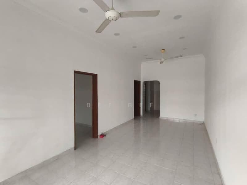 1-storey Terraced House for Rent in Taman Nusa Jaya Mas (Iskandar Puteri (Nusajaya)) - Bee Bee - Living Room - PropertyGuru.com.my