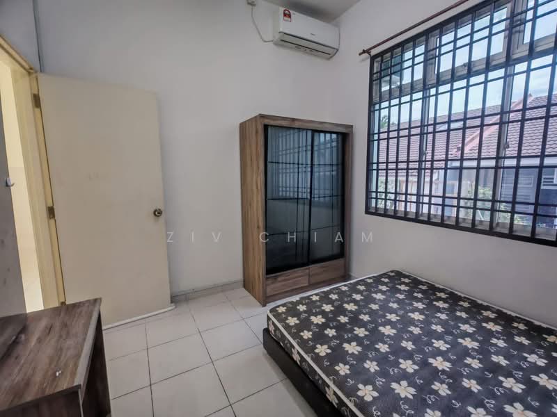 1-storey Terraced House for Sale in Pulai (Johor) - Ziv Chiam - Bedroom - PropertyGuru.com.my