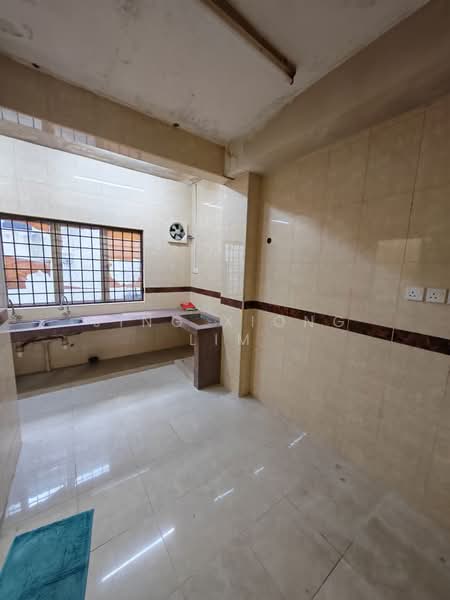 2-storey Terraced House for Sale in BANDAR PUCHONG JAYA (Puchong) - Jing Xiong Lim - Kitchen - PropertyGuru.com.my