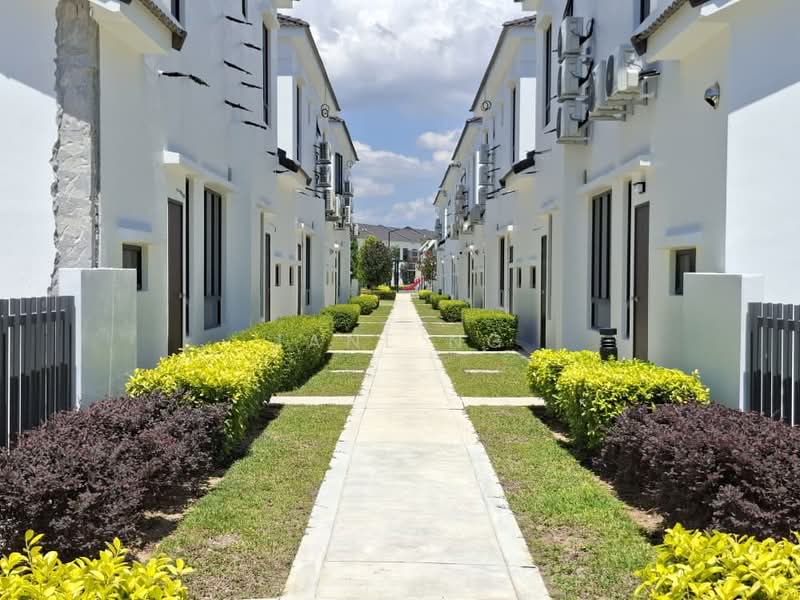 Semi-Detached House for Rent in Bandar Cassia (Batu Kawan) - Jane Ng - Exterior - PropertyGuru.com.my