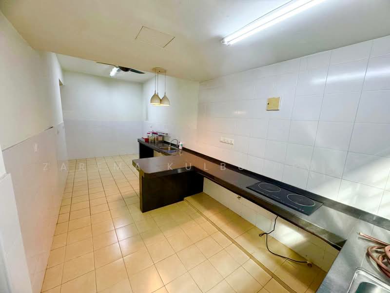 2-storey Terraced House for Sale in Alam Impian (Shah Alam) - Zarema Kulbuzheva - Kitchen - PropertyGuru.com.my