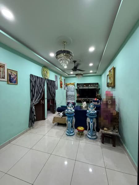 Taman Johor untuk Untuk Dijual - RM 550,000, Mac 2026 - Living Room - PropertyGuru.com.my