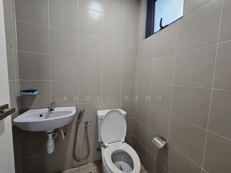 Semi-Detached House for Sale in Sungai Besi (Kuala Lumpur) - Angel Yeoh - Bathroom - PropertyGuru.com.my
