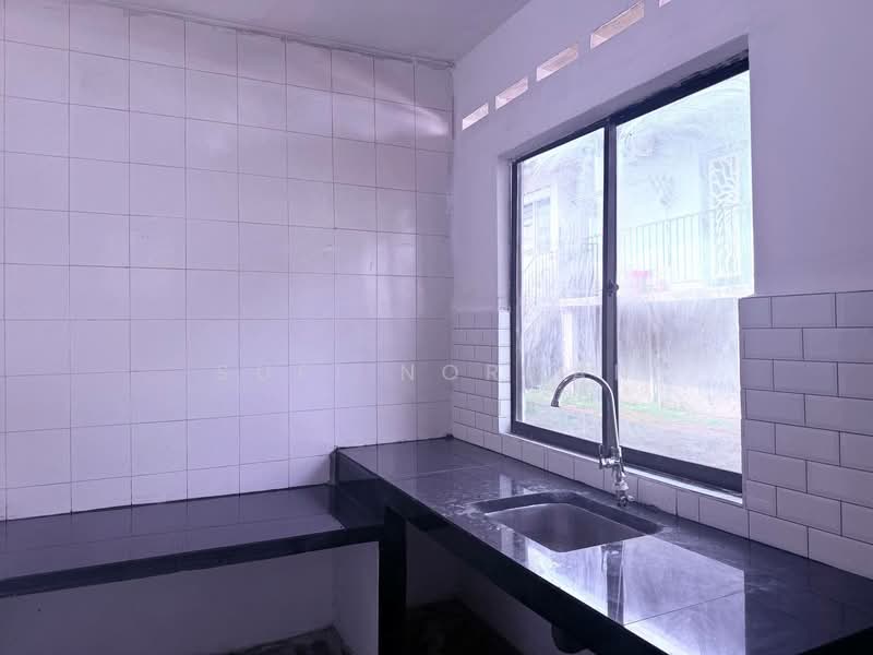 2-storey Terraced House for Sale in Taman Sungai Mas (Kulai) - Sufi Norman - Kitchen - PropertyGuru.com.my