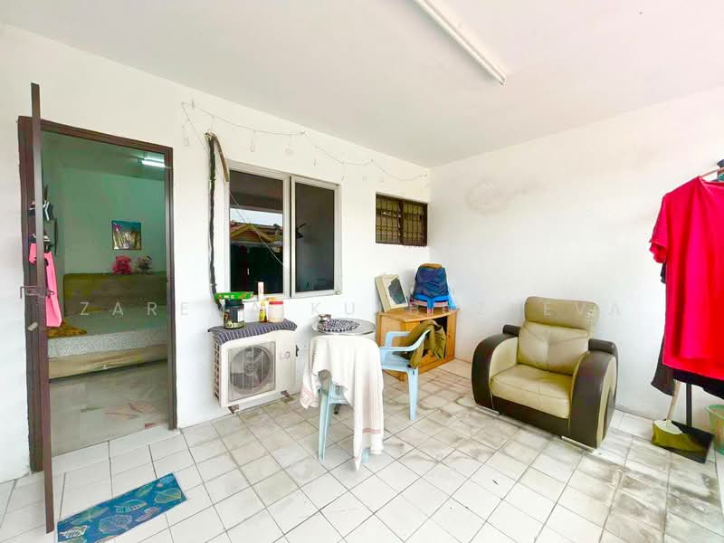 Taman Sri Muda untuk Untuk Dijual - RM 350,000, Mac 2026 - Bedroom - PropertyGuru.com.my