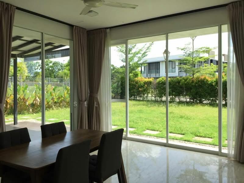 Semi-Detached House for Sale in East Ledang (Iskandar Puteri (Nusajaya)) - Roselynn Chai - Dining Room - PropertyGuru.com.my