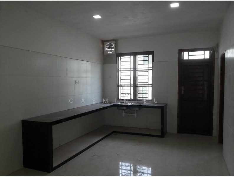 Perjiranan 8 Bandar Dato' Onn untuk Untuk Disewa - RM 2,000 /bulan, Mac 2026 - Kitchen - PropertyGuru.com.my