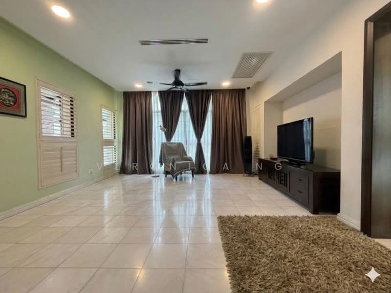 Zero-Lot Bungalow for Sale in Seri Kembangan (Selangor) - Veronica Ng - Living Room - PropertyGuru.com.my