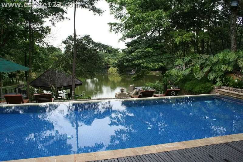 Zero-Lot Bungalow for Sale in Seri Kembangan (Selangor) - Veronica Ng - Pool - PropertyGuru.com.my