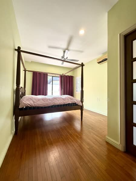 Bungalow for Sale in Bukit Gita Bayu (Seri Kembangan) - Veronica Ng - Bedroom - PropertyGuru.com.my
