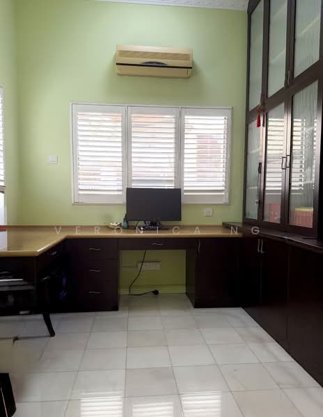 Bungalow for Sale in Bukit Gita Bayu (Seri Kembangan) - Veronica Ng - Study - PropertyGuru.com.my