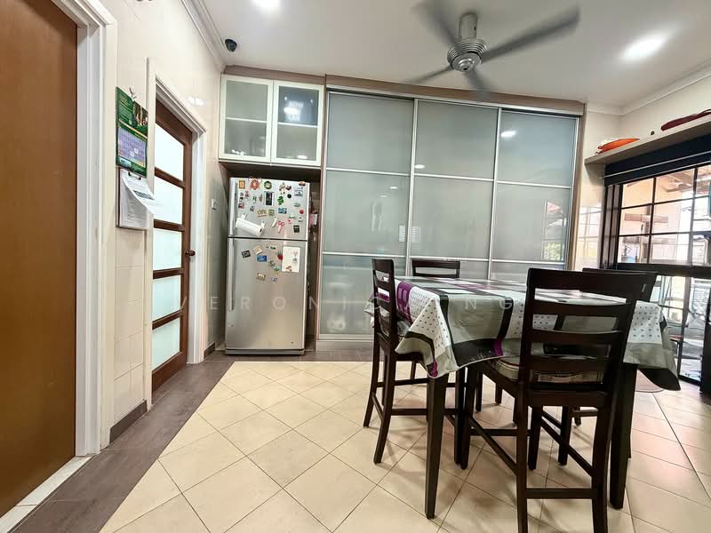 Bungalow for Sale in Bukit Gita Bayu (Seri Kembangan) - Veronica Ng - Kitchen - PropertyGuru.com.my