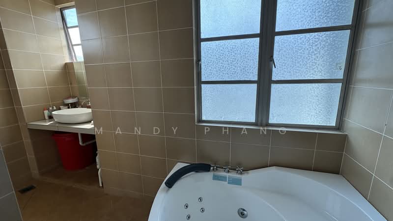 Apartment for Sale at Kings Height - Mandy Phang - Bathroom - PropertyGuru.com.my
