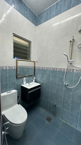 Apartment for Sale at Kings Height - Mandy Phang - Bathroom - PropertyGuru.com.my