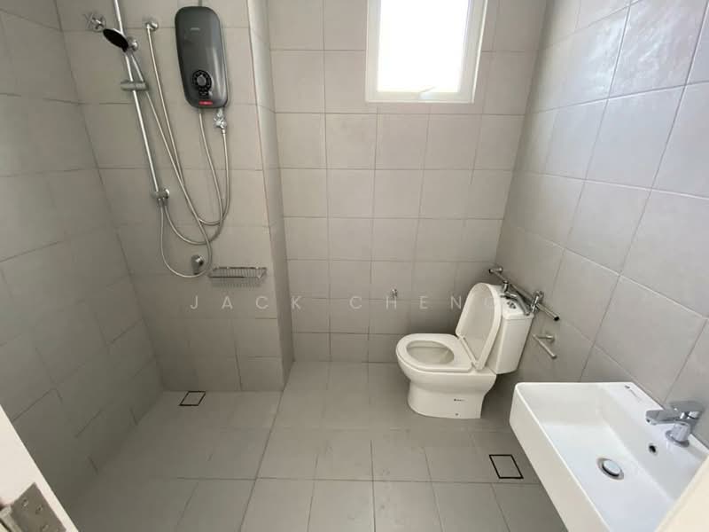 2-storey Terraced House for Sale in Bandar Country Homes (Rawang) - Jack Cheng - Bathroom - PropertyGuru.com.my