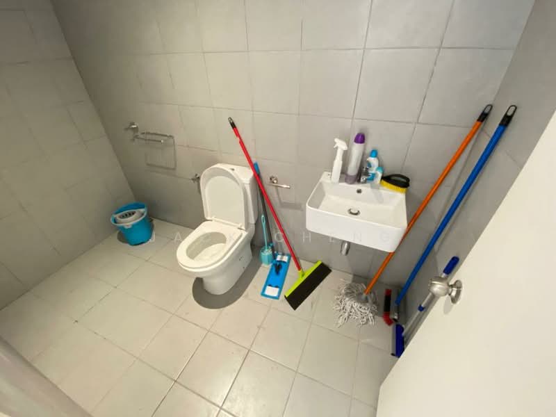 2-storey Terraced House for Sale in Bandar Country Homes (Rawang) - Jack Cheng - Bathroom - PropertyGuru.com.my
