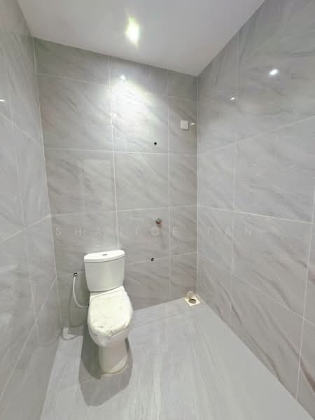 1-storey Terraced House for Sale in Taman Dato Syed Mohamad Idrus (Gelang Patah) - Shanice Tan - Bathroom - PropertyGuru.com.my