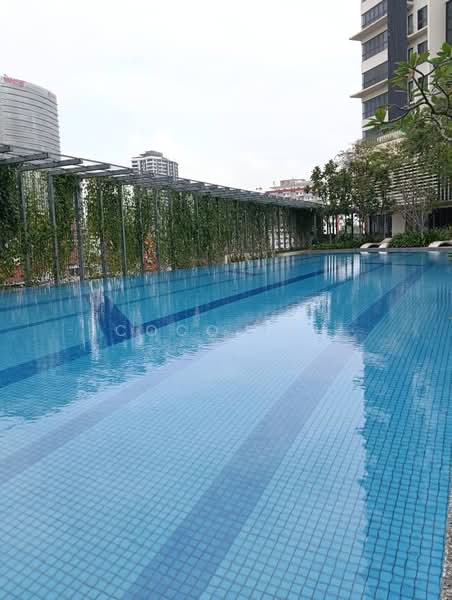 Residential Suites @ HighPark untuk Untuk Dijual - RM 750,000, Mac 2026 - Pool - PropertyGuru.com.my