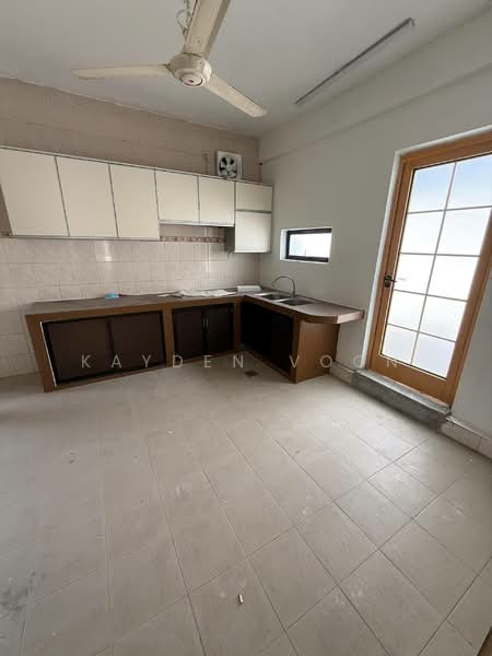 Kebun Teh Jalan Merawan Taman Majidee Double Storey Semi-D untuk Untuk Dijual - RM 1,480,000, Mac 2026 - Kitchen - PropertyGuru.com.my