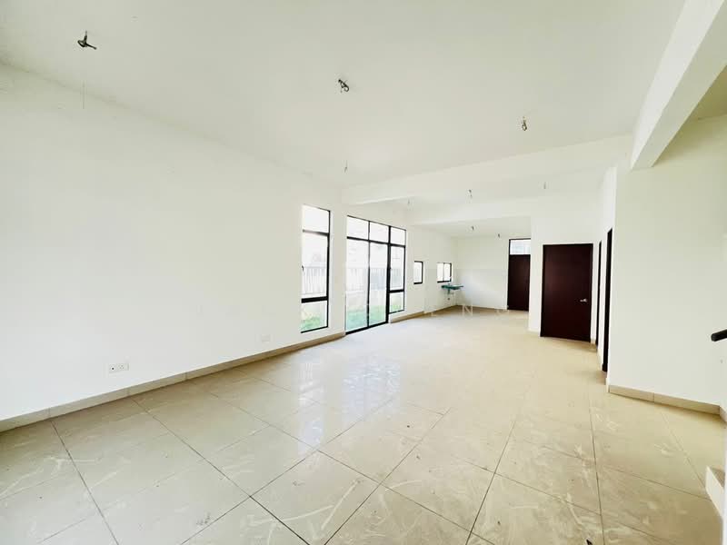 2-storey Terraced House for Sale in Rawang (Selangor) - Jack Cheng - Living Room - PropertyGuru.com.my