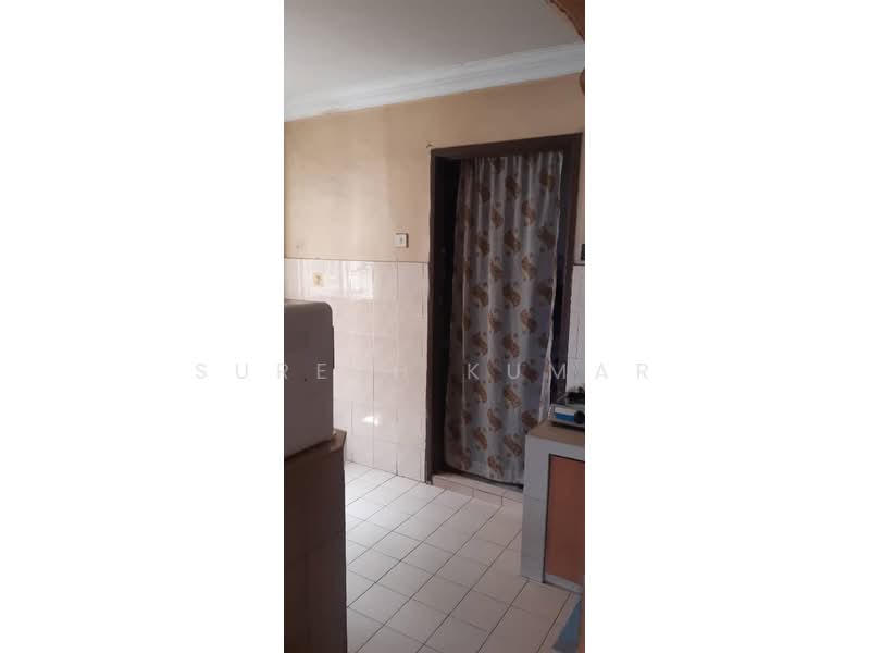 Taman Puchong Indah untuk Untuk Disewa - RM 1,000 /bulan, Mac 2026 - Kitchen - PropertyGuru.com.my