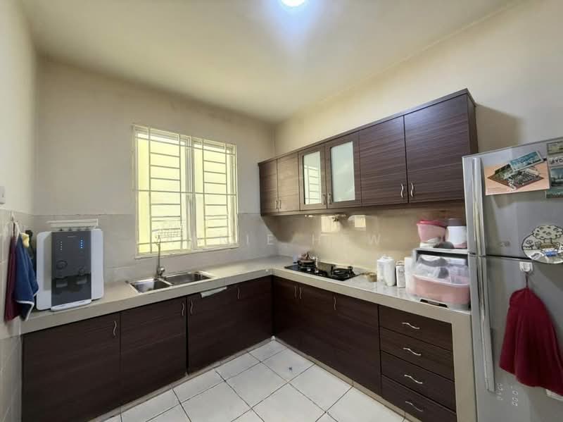 Condominium for Sale at Platinum Lake PV 10 - Annie How - Kitchen - PropertyGuru.com.my