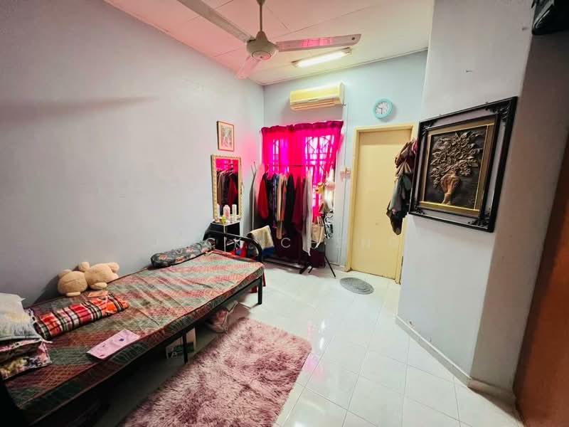 Terraced House for Sale in Kota Emerald (Rawang) - Jack Cheng - Bedroom - PropertyGuru.com.my