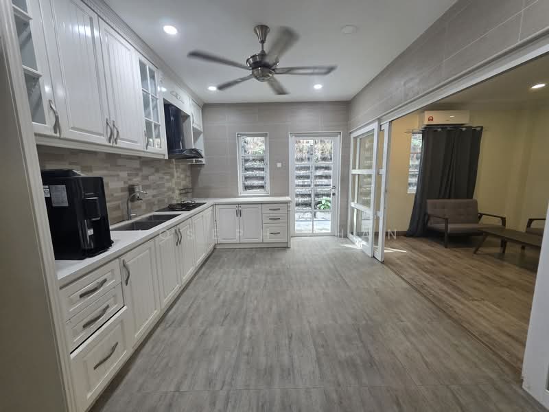 Rumah Berkembar untuk Dijual di Shah Alam (Selangor) - Joseph Chan - Kitchen - PropertyGuru.com.my