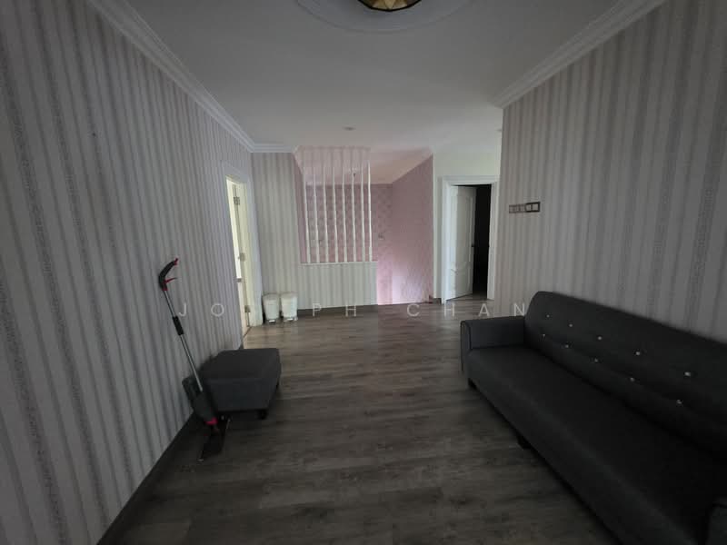 Rumah Berkembar untuk Dijual di Shah Alam (Selangor) - Joseph Chan - Corridor - PropertyGuru.com.my