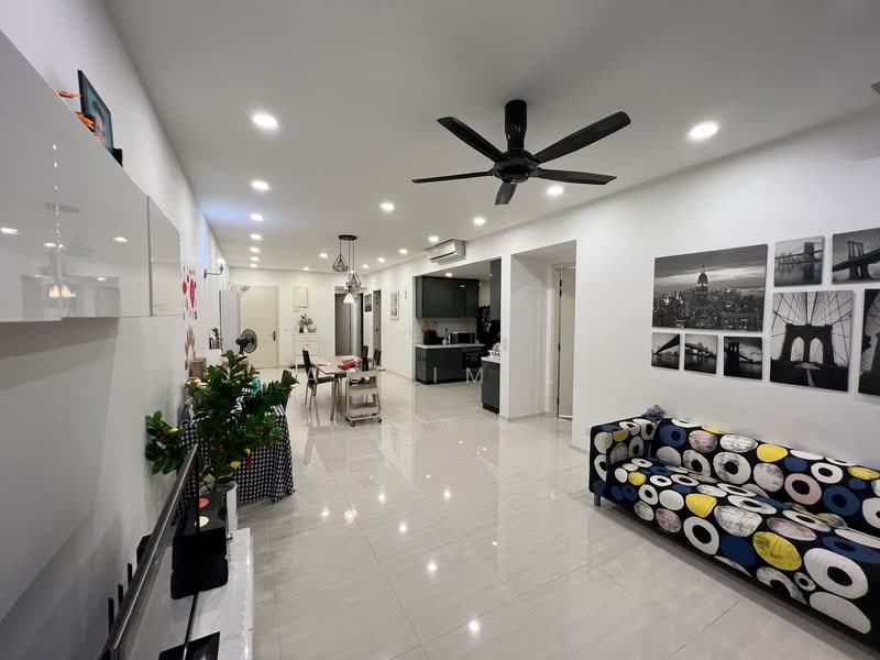 Seri Riana Residence untuk Untuk Dijual - RM 910,000, Mac 2026 - Living Room - PropertyGuru.com.my